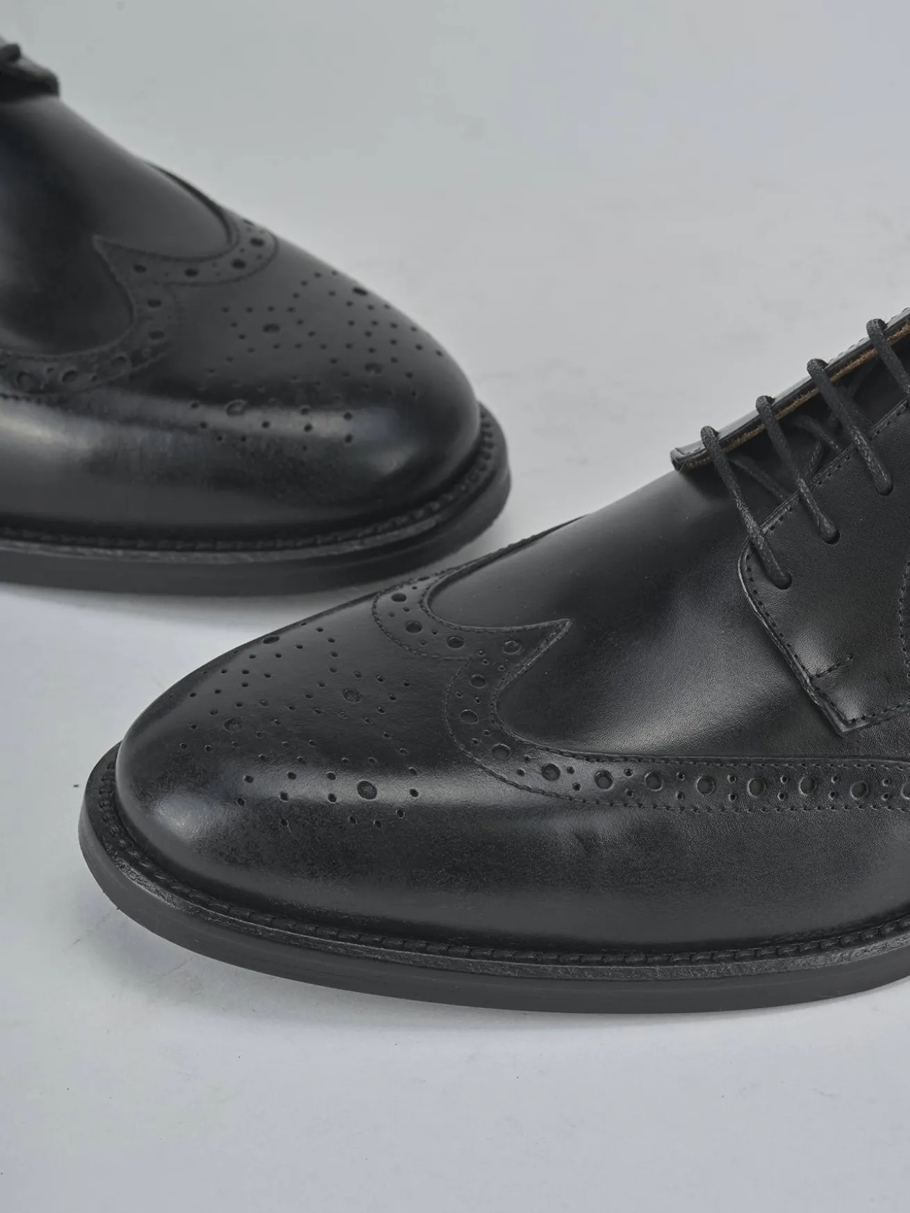 Stringate pelle nero