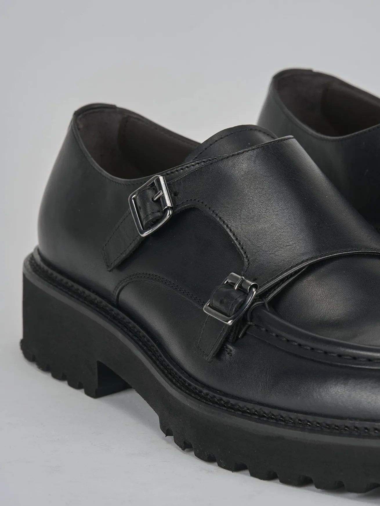 Stringate pelle nero