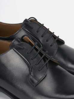 Stringate pelle nero