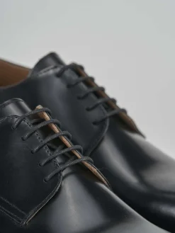 Stringate pelle nero