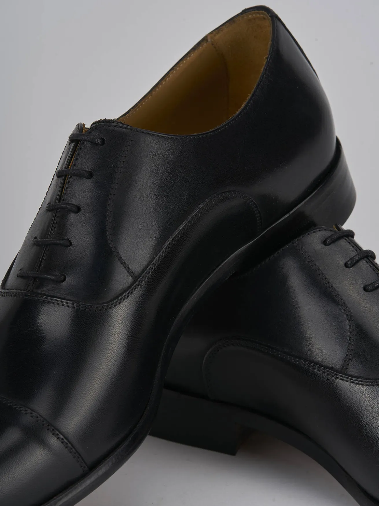 Stringate pelle nero