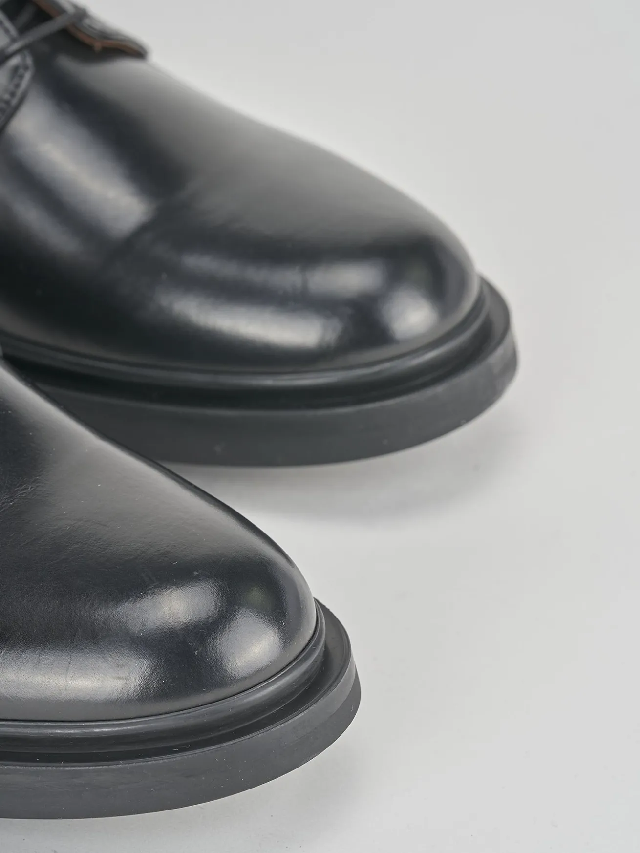 Stringate pelle nero