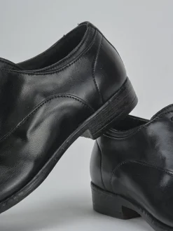 Stringate pelle nero