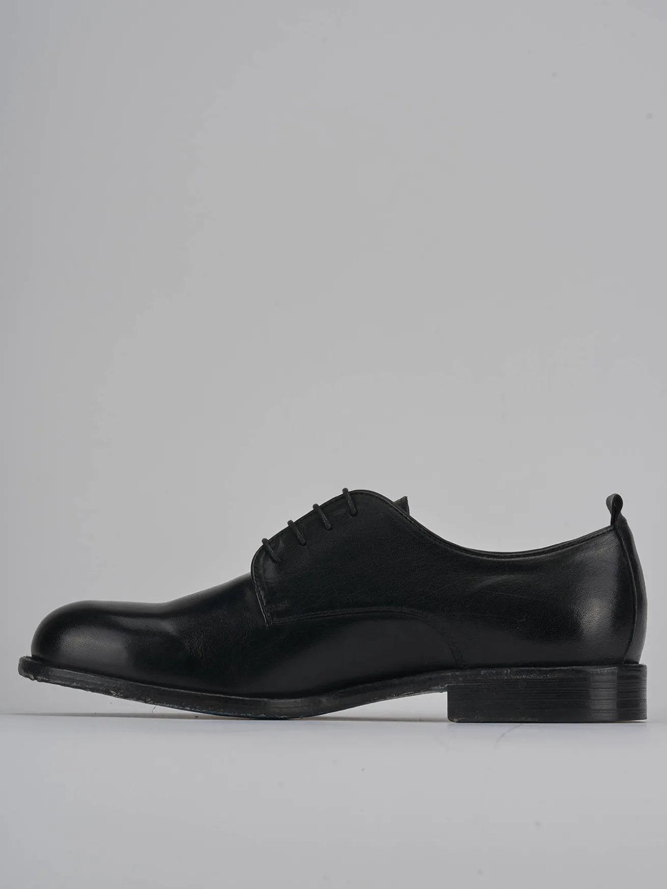 Stringate pelle nero