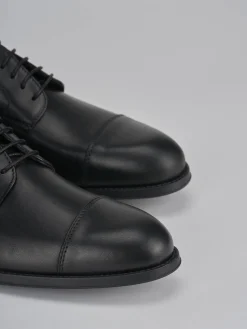 Stringate pelle nero