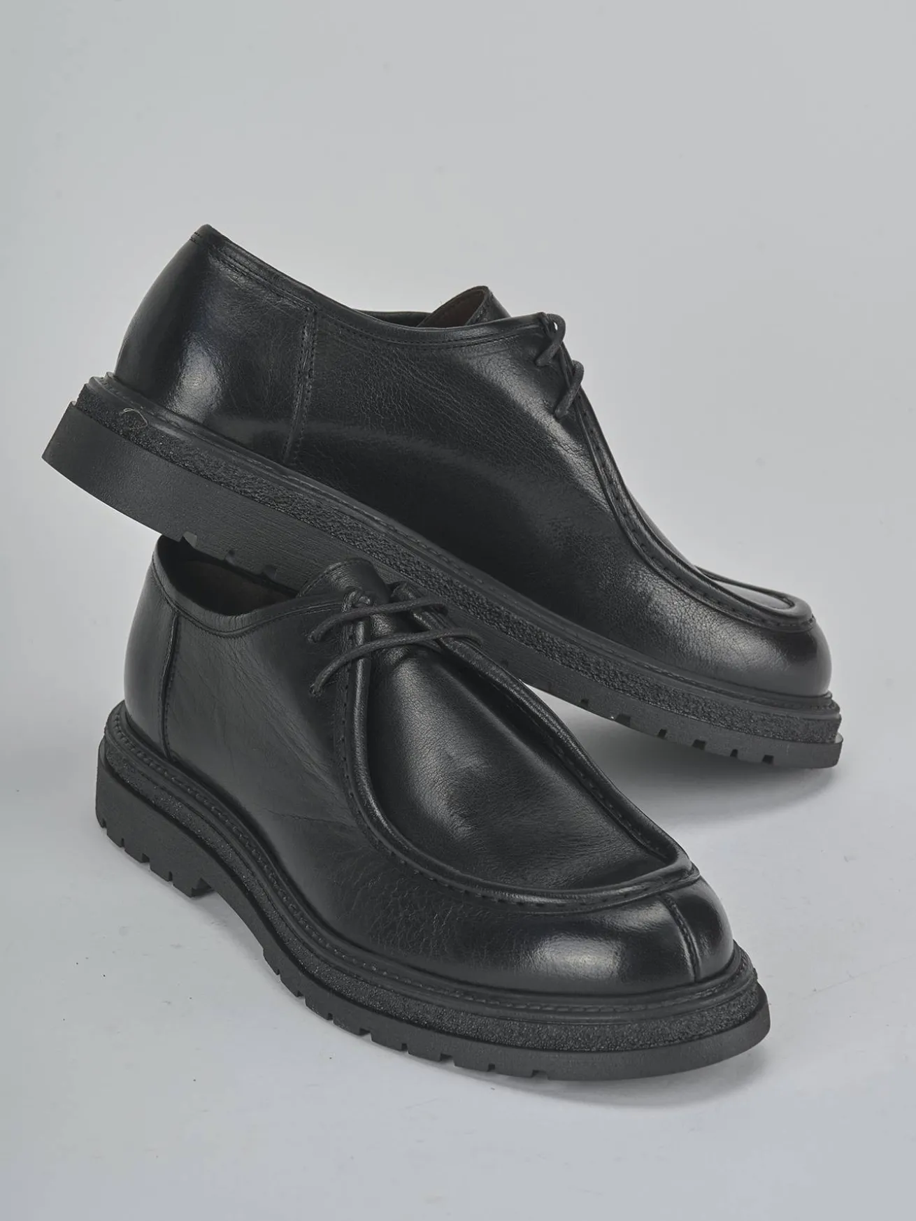 Stringate pelle nero