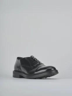 Stringate pelle nero