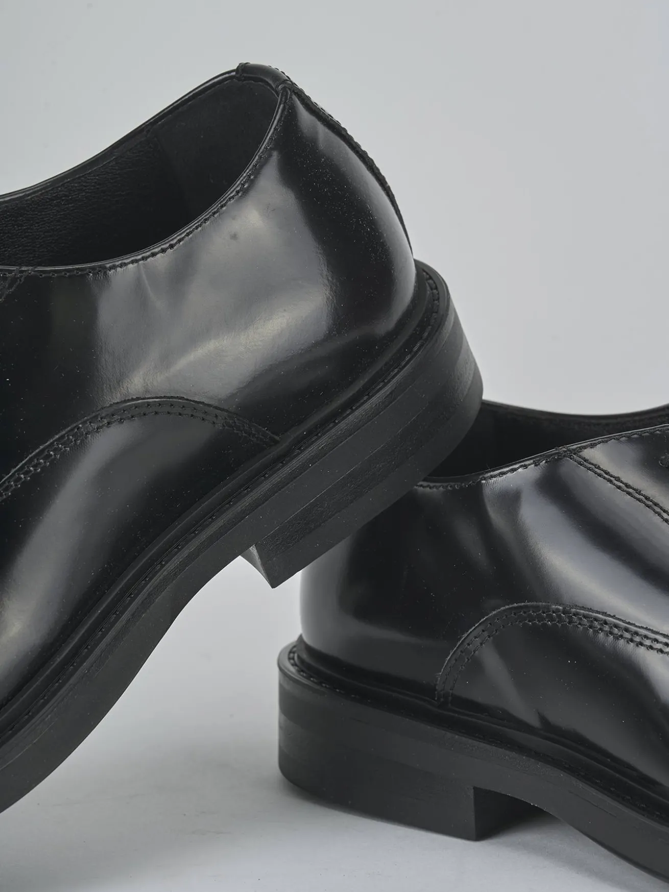 Stringate pelle nero