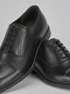 Stringate pelle nero