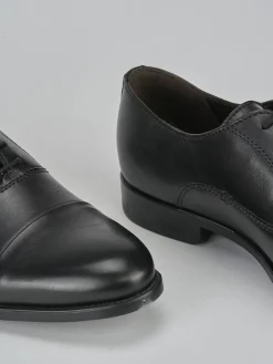 Stringate pelle nero