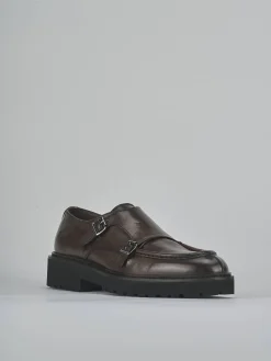 Stringate pelle testa