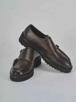 Stringate pelle testa