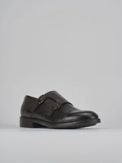 Stringate pelle testa