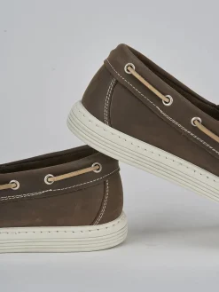 Stringate pelle testa