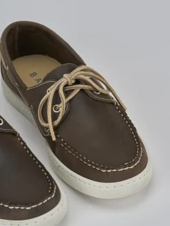 Stringate pelle testa