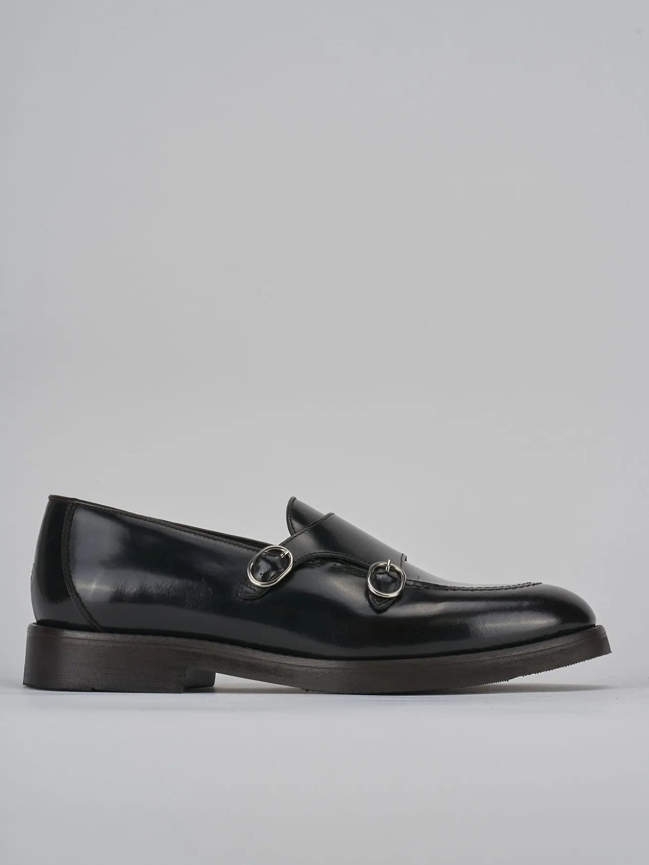 Stringate pelle testa