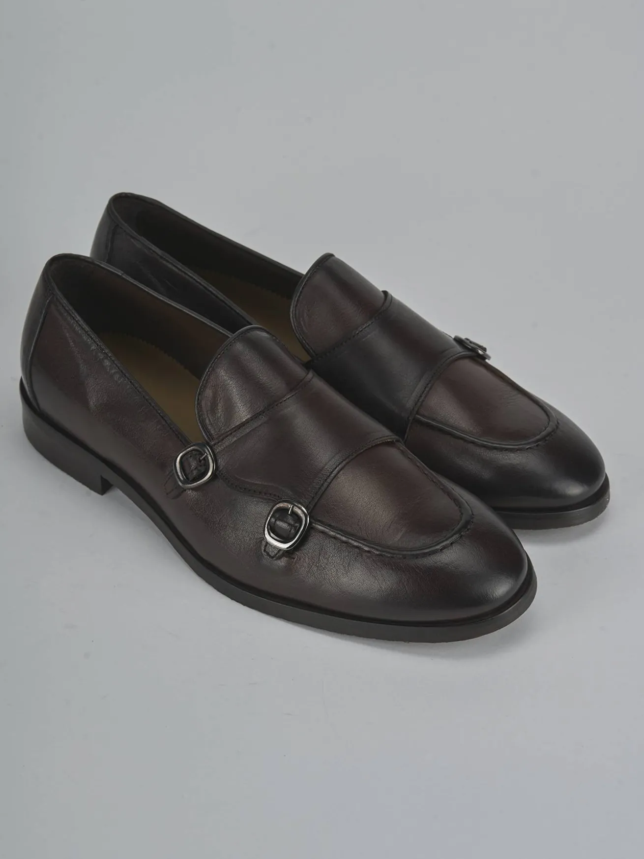 Stringate pelle testa