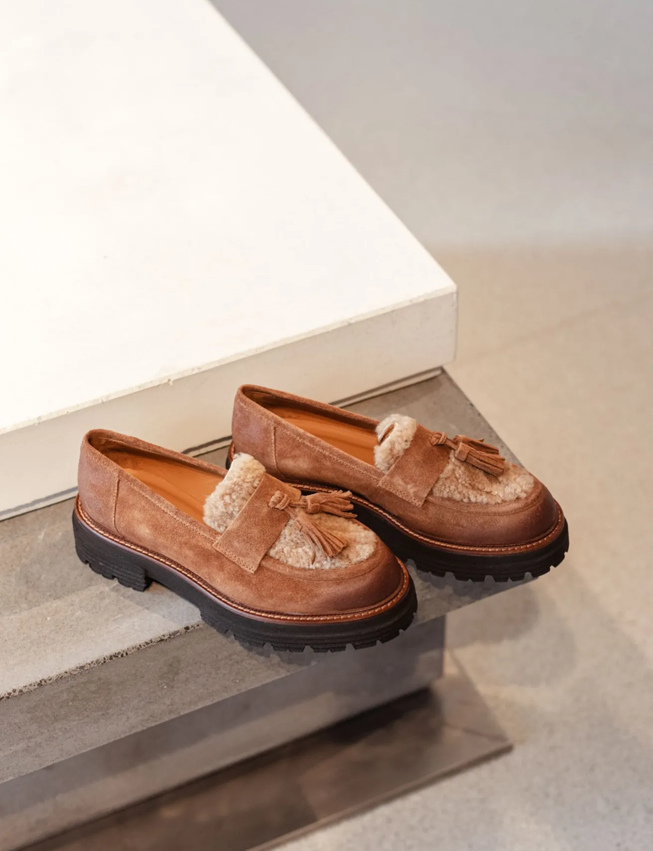 Stringate tacco 2cm camoscio marrone