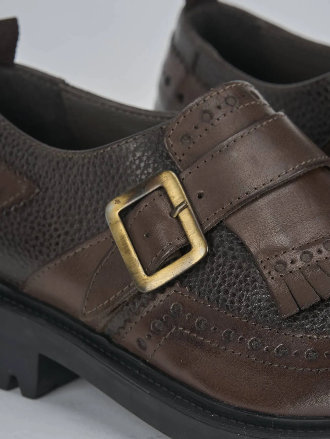 Stringate tacco 2cm pelle testa