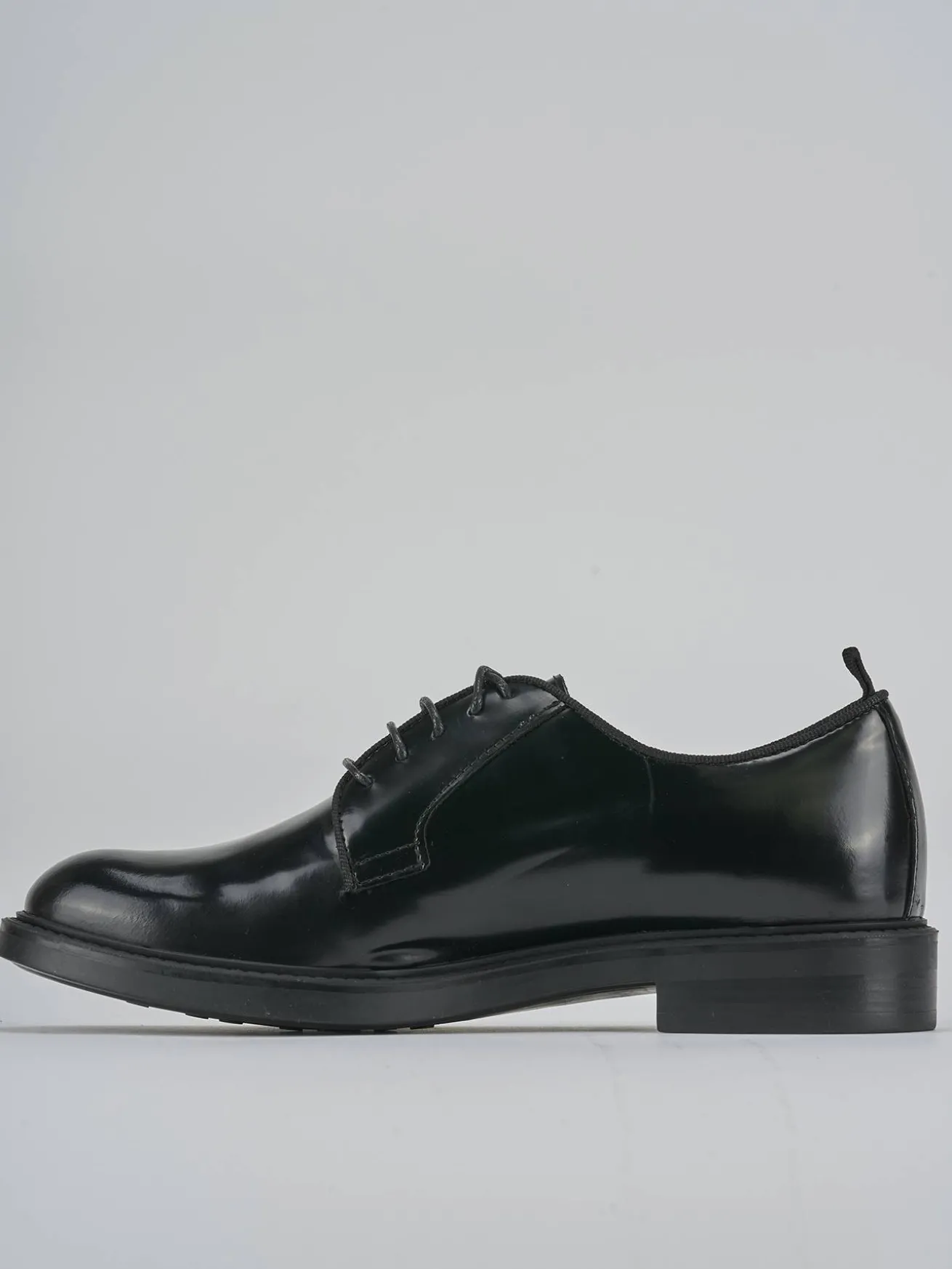 Stringate tacco 2cm pelle nero