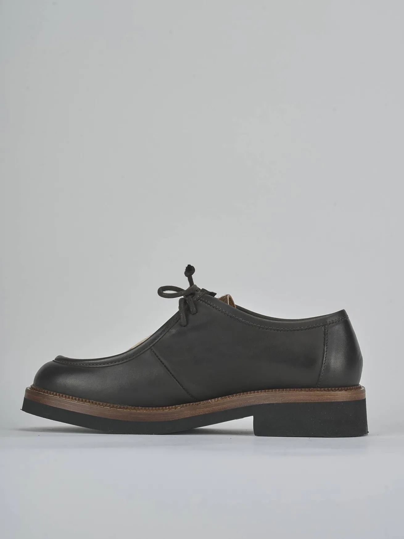 Stringate tacco 2cm pelle testa