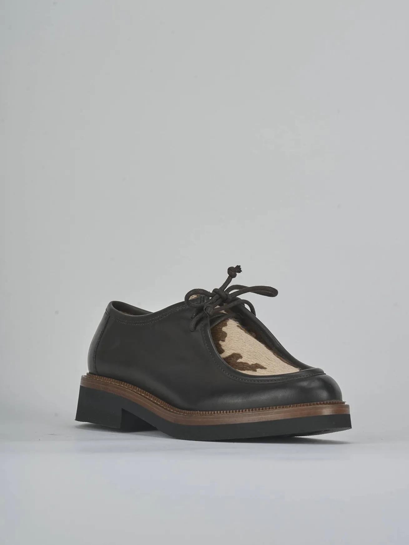 Stringate tacco 2cm pelle testa