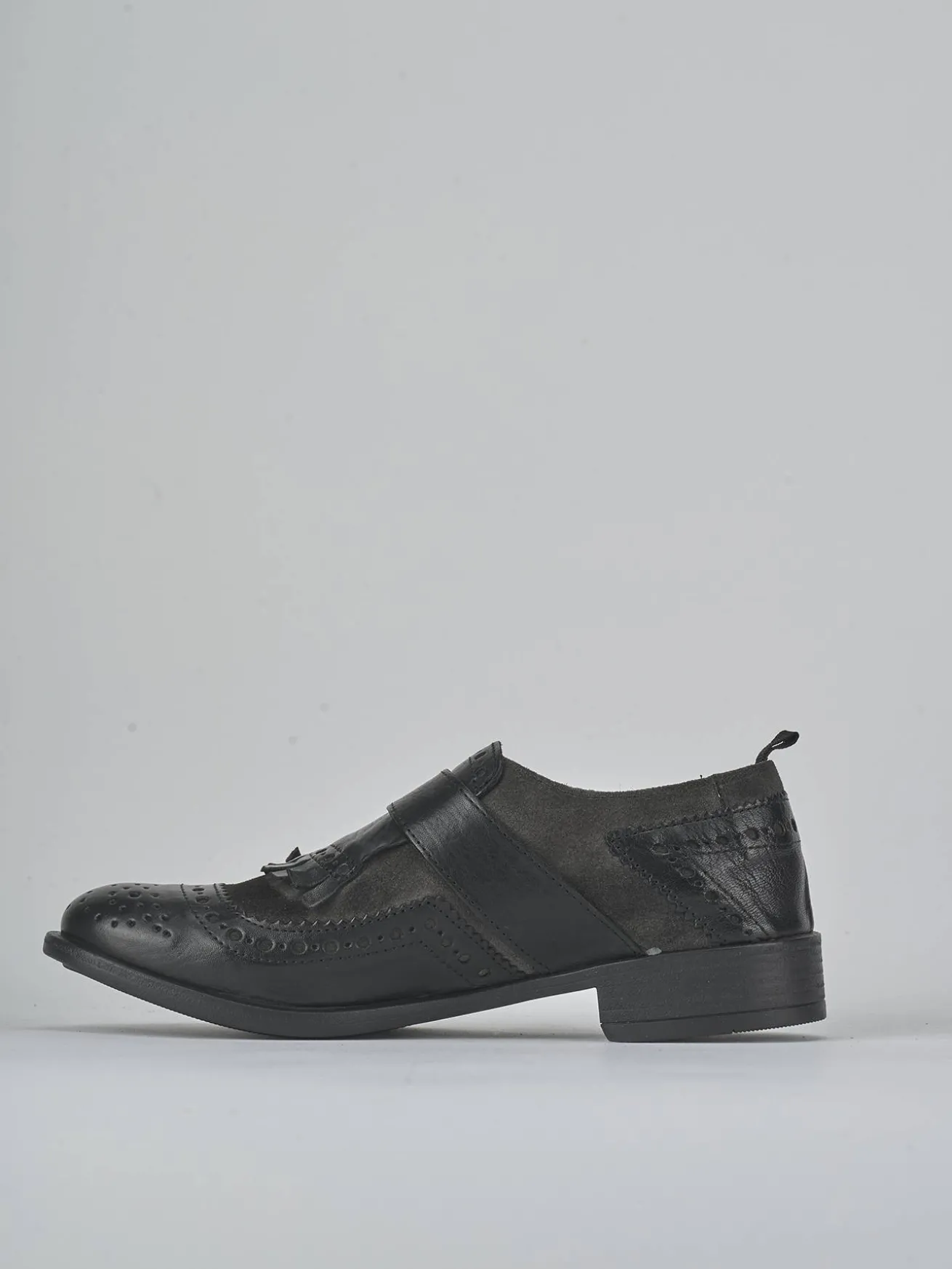 Stringate tacco 2cm pelle nero