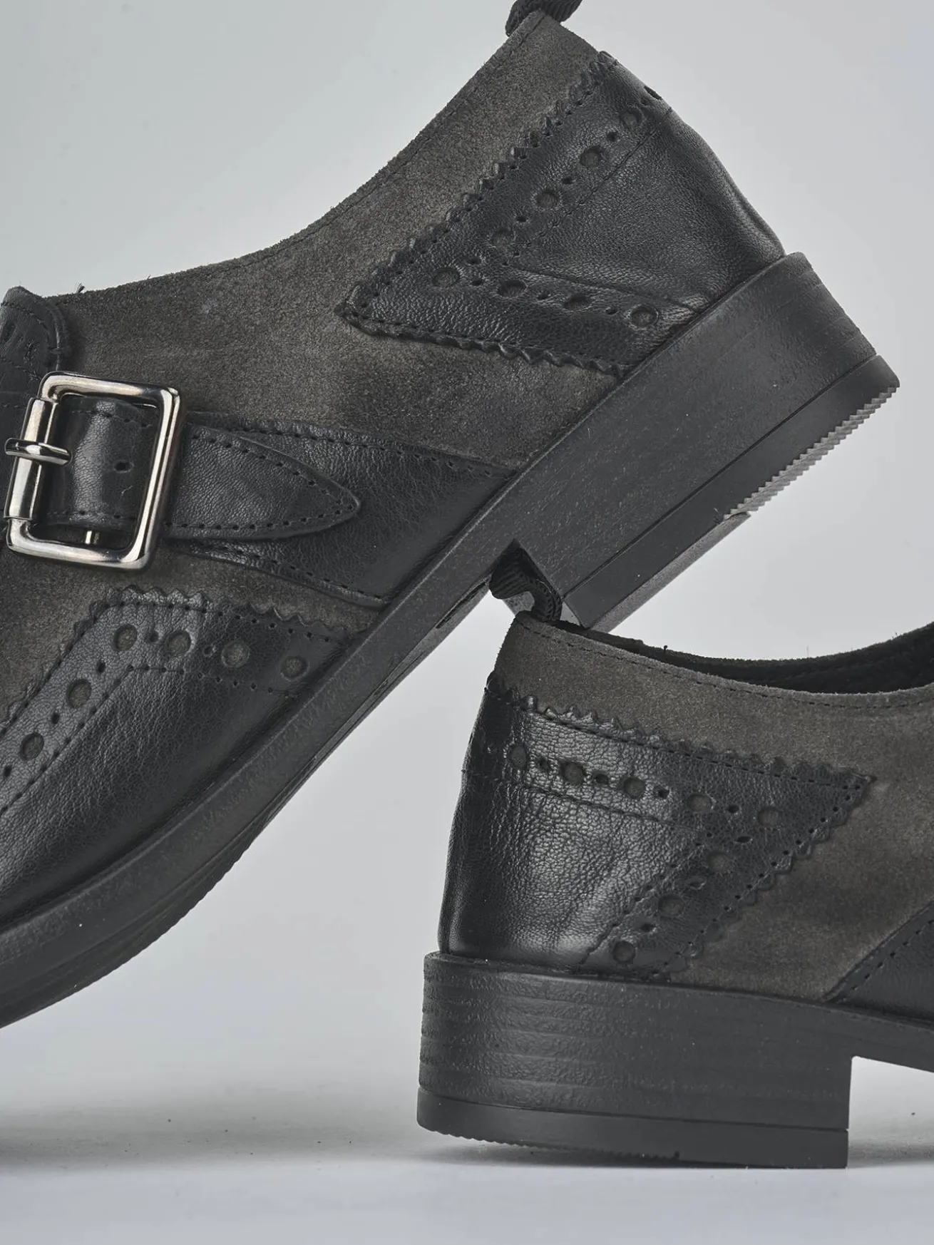 Stringate tacco 2cm pelle nero