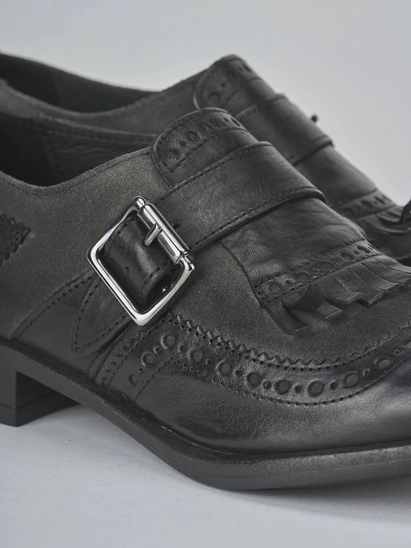 Stringate tacco 2cm pelle nero