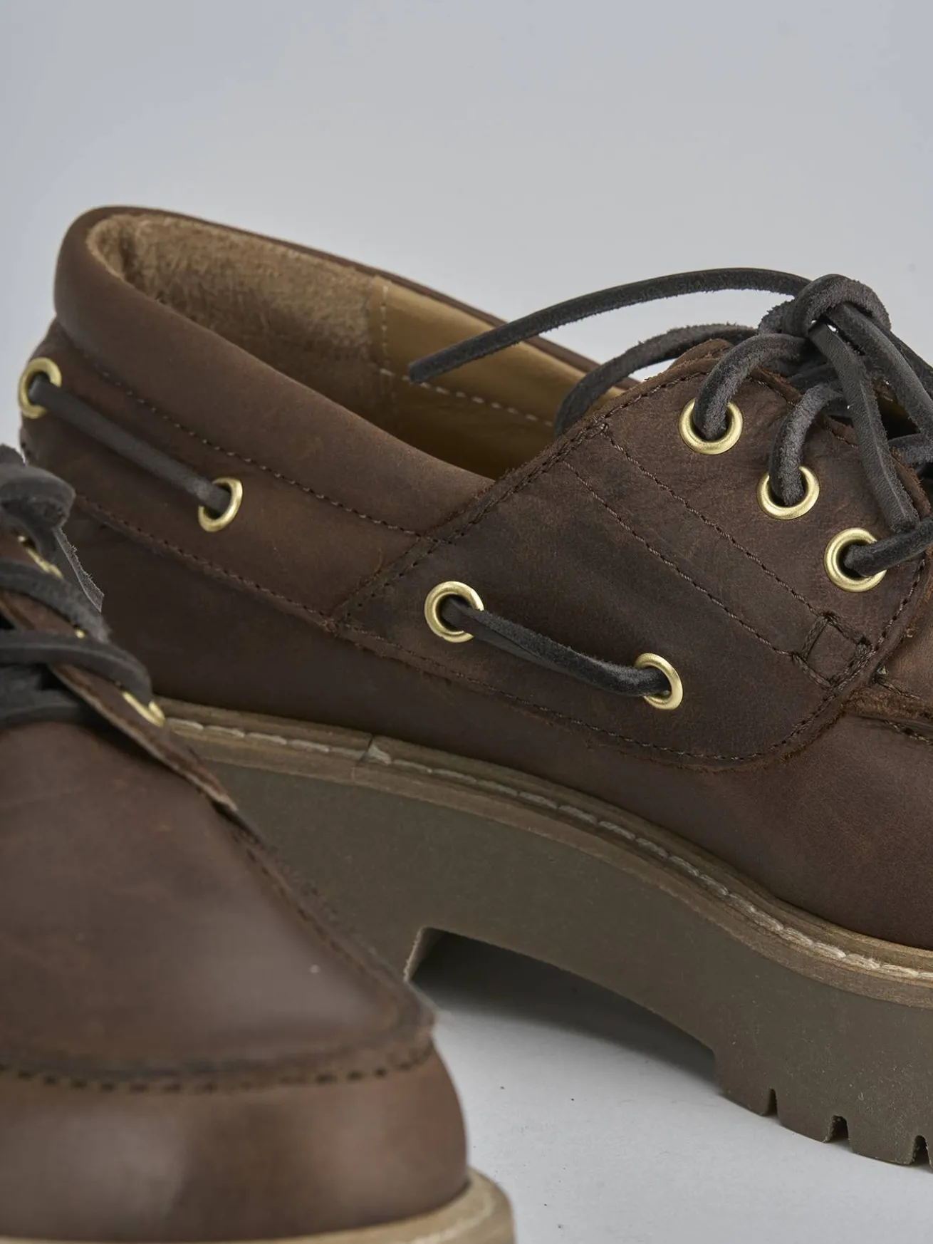 Stringate tacco 3cm pelle testa