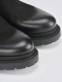 Tronchetto tacco 2 cm nero nabuk