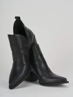 Tronchetto tacco 7 cm nero pelle